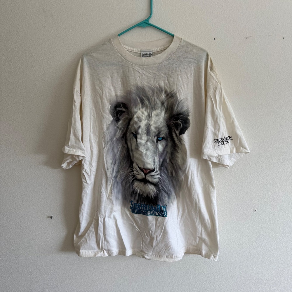 Siegfried & Roy The Mirage Las Vegas White Lion Graphic Tee White 2XL